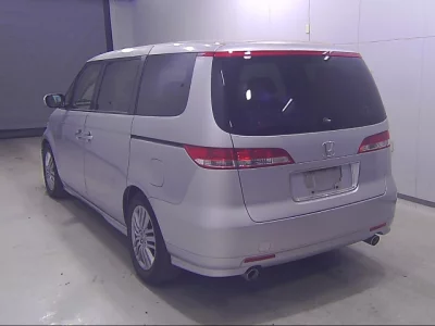 Honda ELYSION  с аукциона в Японии