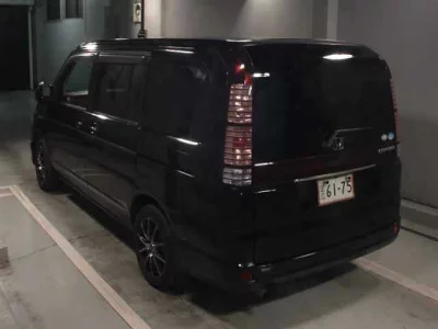 Honda STEP WAGON  с аукциона в Японии