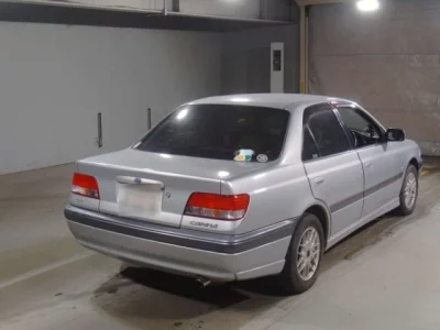 Toyota CARINA  с аукциона в Японии
