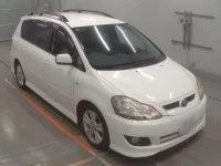 Toyota IPSUM лот № 10002 оценка 4  с аукциона в Японии 4