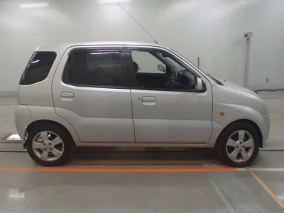 Suzuki CHEVROLET CRUZE