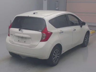 Nissan NOTE  с аукциона в Японии