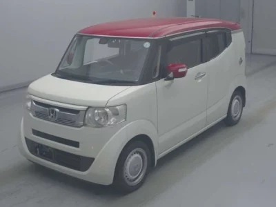 Honda N BOX SLASH