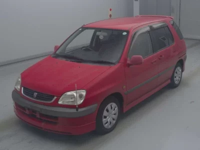 Toyota RAUM  с аукциона в Японии