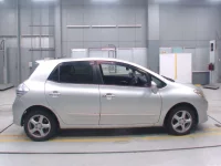 Toyota BLADE лот № 70033 оценка 3.5  с аукциона в Японии 2