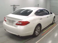 Nissan FUGA лот № 10063 оценка 3.5  с аукциона в Японии 1