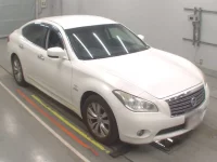 Nissan FUGA лот № 10063 оценка 3.5  с аукциона в Японии 4