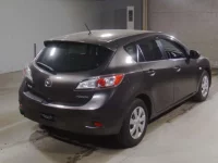 Mazda AXELA лот № 58 оценка 4  с аукциона в Японии 1