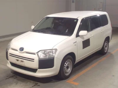 Toyota SUCCEED  с аукциона в Японии