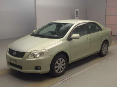Toyota COROLLA AXIO  с аукциона в Японии