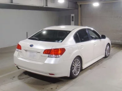 Subaru LEGACY B4