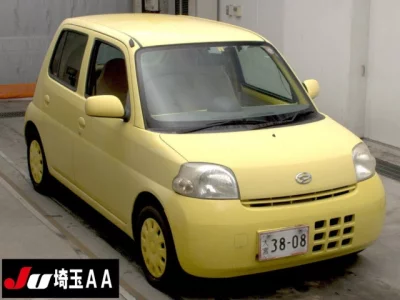 Daihatsu Esse