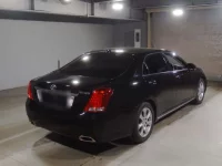 Toyota CROWN лот № 88 оценка 3.5  с аукциона в Японии 1