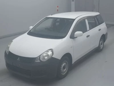 Mitsubishi LANCER VAN