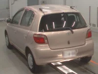 Toyota VITZ лот № 10140 оценка 3.5  с аукциона в Японии 5