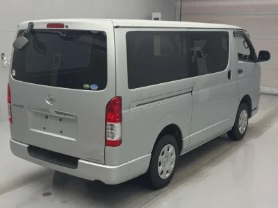 Toyota REGIUS ACE VAN