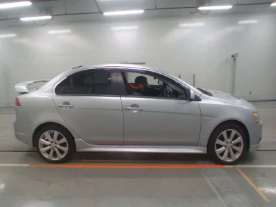 Mitsubishi GALANT FORTIS