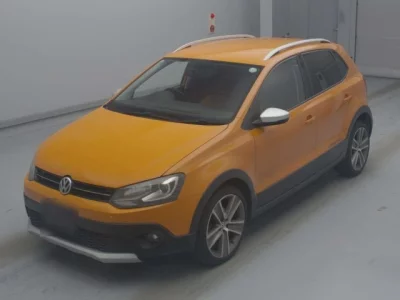 Volkswagen CROSS POLO  с аукциона в Японии