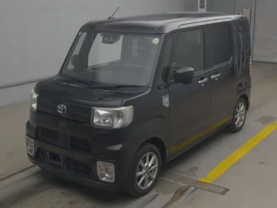 Toyota PIXIS MEGA