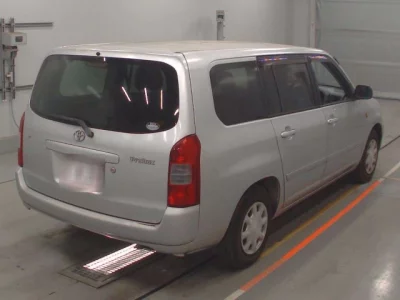 Toyota PROBOX  с аукциона в Японии