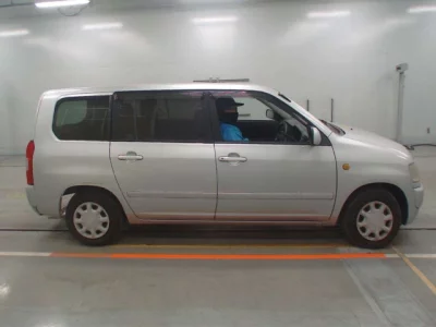 Toyota PROBOX  с аукциона в Японии