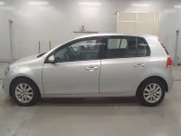 Volkswagen GOLF лот № 10207 оценка 4.5  с аукциона в Японии 3