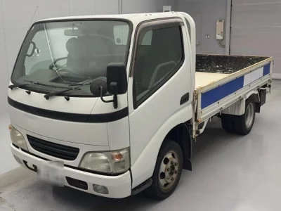 Toyota DYNA  с аукциона в Японии