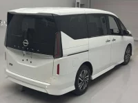 Nissan SERENA лот № 2156 оценка 4  с аукциона в Японии 1