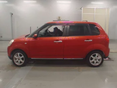 Mazda VERISA  с аукциона в Японии