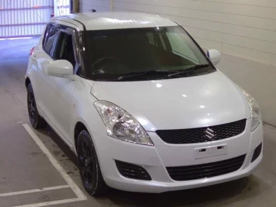 Suzuki SWIFT  с аукциона в Японии