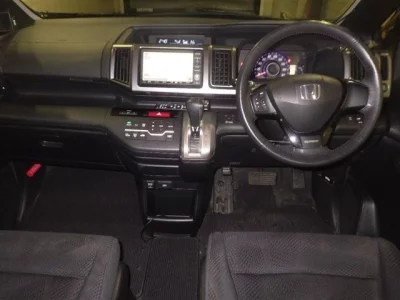 Honda STEP WAGON  с аукциона в Японии