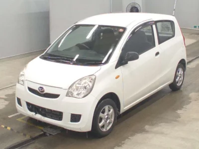 Daihatsu MIRA  с аукциона в Японии