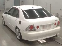 Toyota ALTEZZA лот № 30012 оценка 4  с аукциона в Японии 5