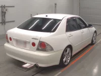 Toyota ALTEZZA лот № 30012 оценка 4  с аукциона в Японии 1