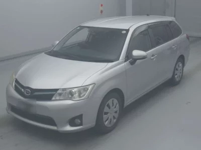 Toyota COROLLA FIELDER  с аукциона в Японии