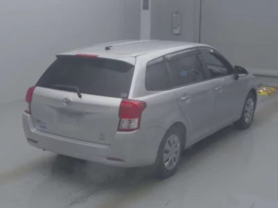 Toyota COROLLA FIELDER  с аукциона в Японии