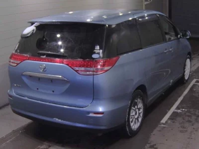 Toyota ESTIMA  с аукциона в Японии