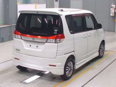 Mitsubishi DELICA D2