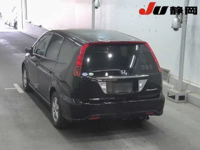Honda STREAM  с аукциона в Японии