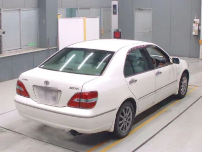 Toyota BREVIS  с аукциона в Японии