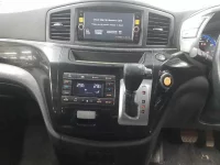 Nissan ELGRAND лот № 30023 оценка 4  с аукциона в Японии 8