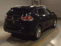 Nissan X-TRAIL лот № 28 оценка 3.5  с аукциона в Японии 1