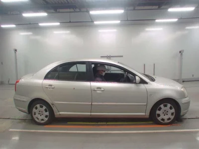 Toyota AVENSIS SEDAN  с аукциона в Японии