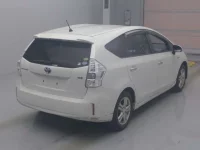 Toyota PRIUS ALPHA лот № 7158 оценка R  с аукциона в Японии 1