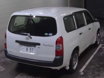 Toyota PROBOX  с аукциона в Японии