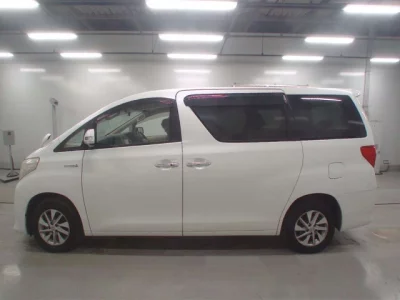 Toyota ALPHARD  с аукциона в Японии