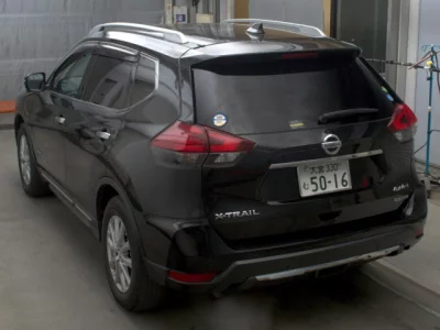 Nissan X-TRAIL