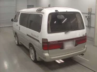 Toyota HIACE лот № 10345 оценка RA  с аукциона в Японии 5