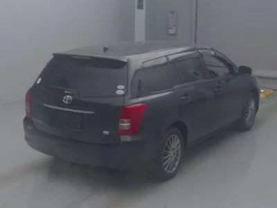 Toyota COROLLA FIELDER  с аукциона в Японии