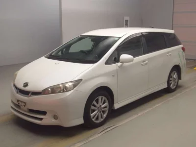 Toyota WISH  с аукциона в Японии